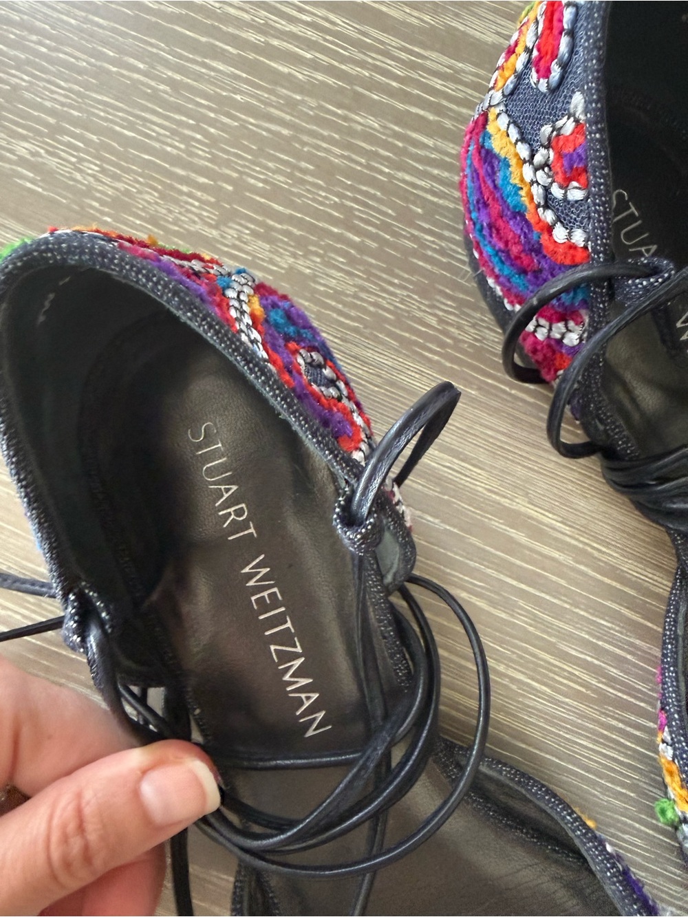Stuart Weitzman Pointed Embroidered Lace-Up Flats size 8.5 - Picture 2 of 5